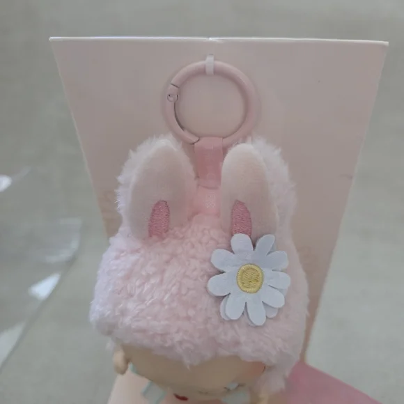 🩷Mokoko Close To Sweet Series Vinyl Plush Pendant with Pink Tag Version - Picture 7 of 10